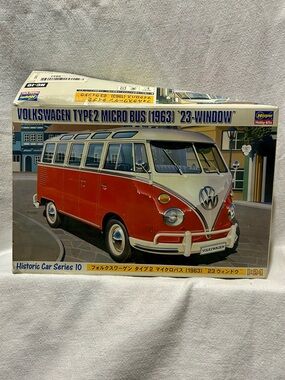 Hasegawa HC-10 Volkswagen Type 2 Micro Bus (1963) Model Kit